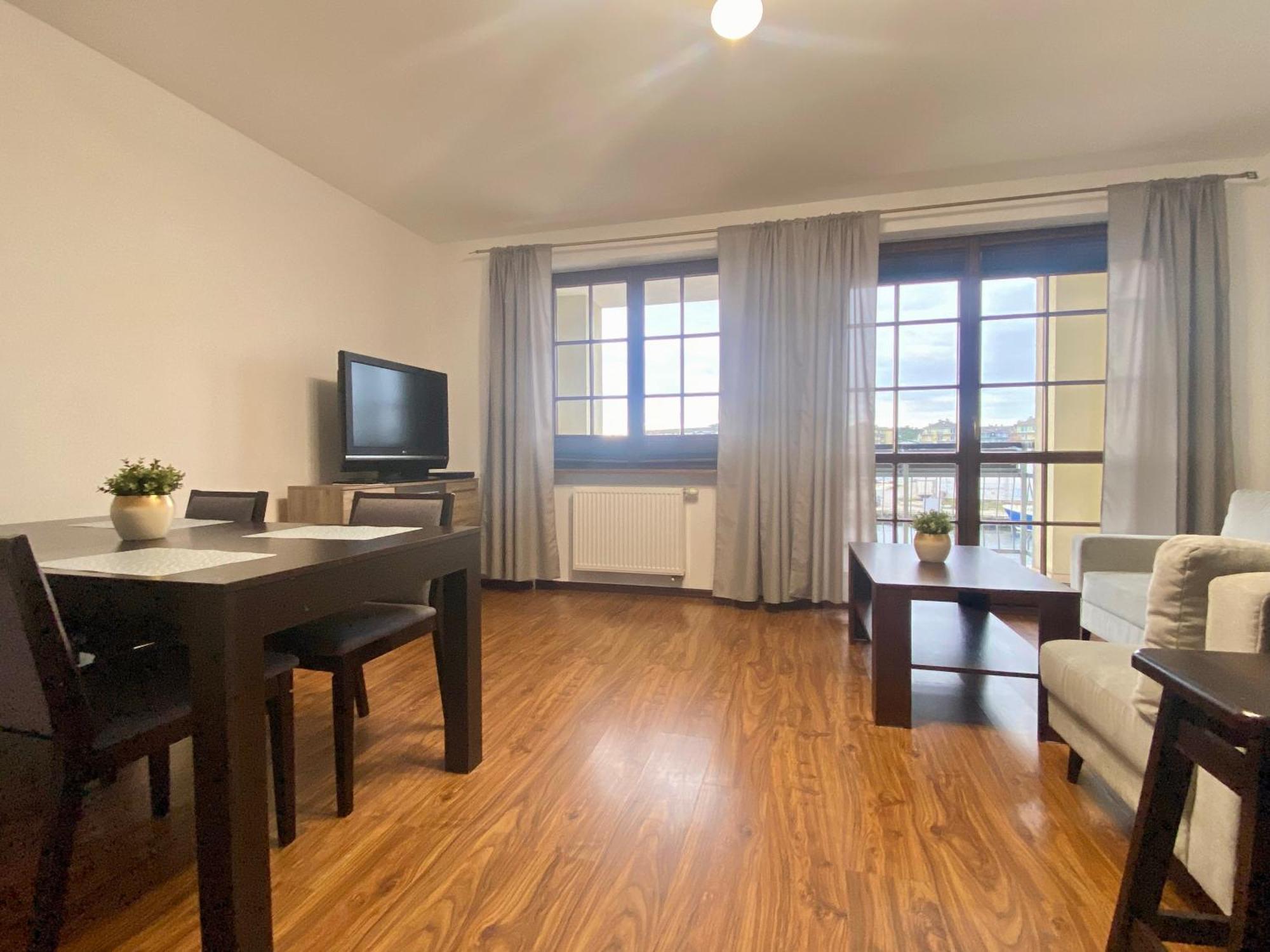 Apartamenty Baltyckie - Bulwar Portowy - Widok Na Port, Centrum, Najlepsza Lokalizacja W Ustce Ustka Kamer foto